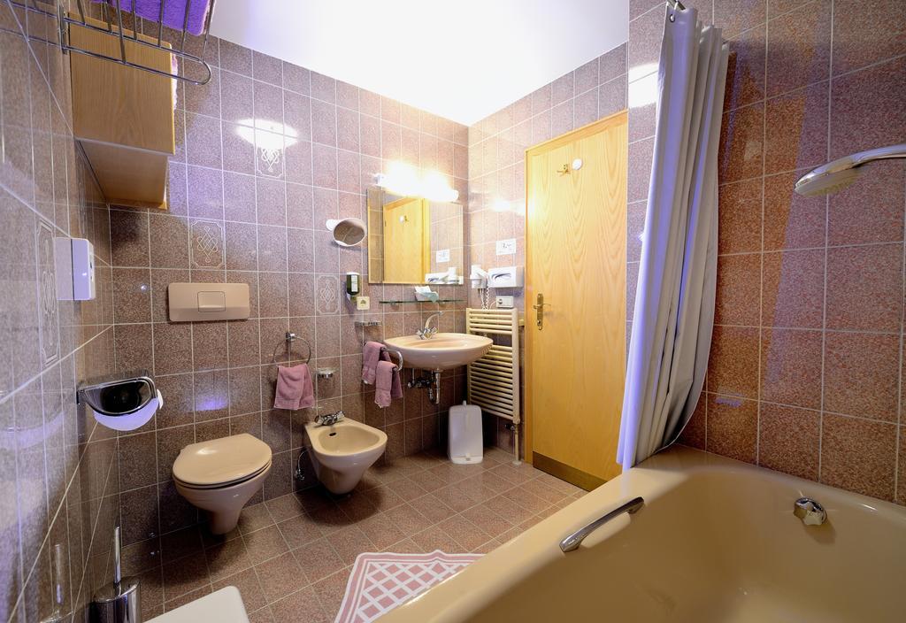 Residence Bacher Valdaora di Sopra Room photo
